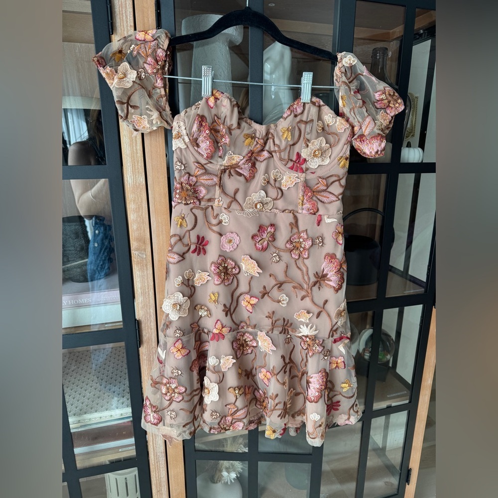 For love & lemons lace botanic dress sequins embellished embroidered floral mini - Picture 7 of 12